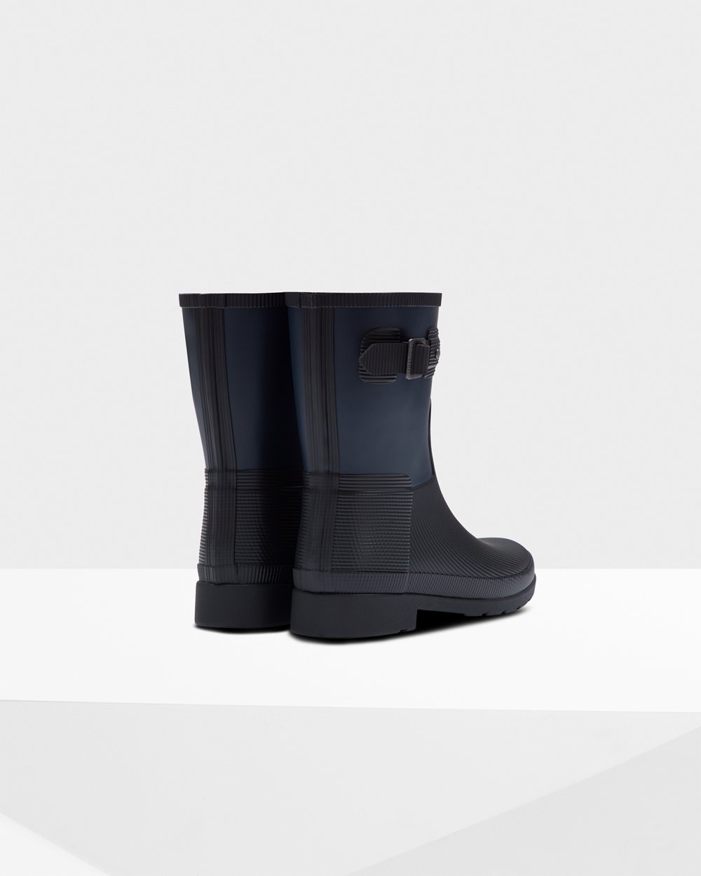 Botas de Lluvia Cortas Hunter Mujer - Refined Texture Block Slim Fit - Azul Marino/Negros - UPJNDSB-